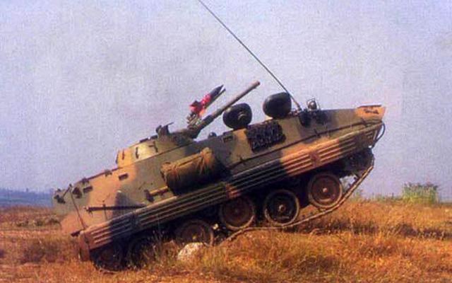 Trung Quốc trang bị vũ khí uy lực cho xe bọc thép cũ