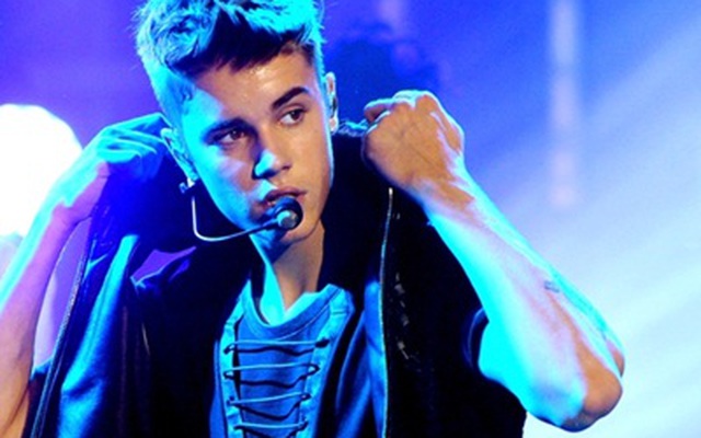 Justin Bieber thắng kiện 9 triệu USD nhờ... concert của mình