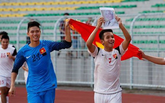 Những hình ảnh ấn tượng trong chiến thắng U19 Việt Nam