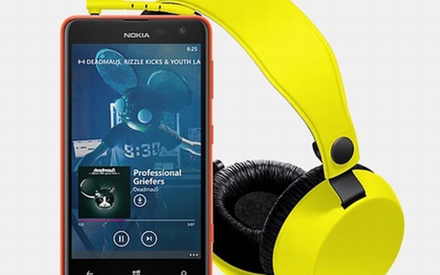 Nokia Lumia 625: Đã đủ rẻ để mua?