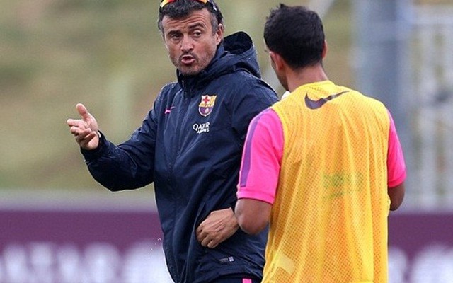 Cầu thủ Barca “lè lưỡi” trước quy định của HLV Enrique