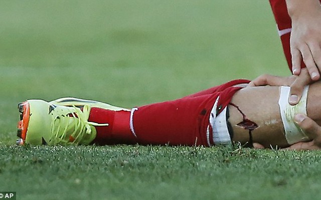 Diego Costa chấn thương kinh hoàng, Chelsea "vớ bở"