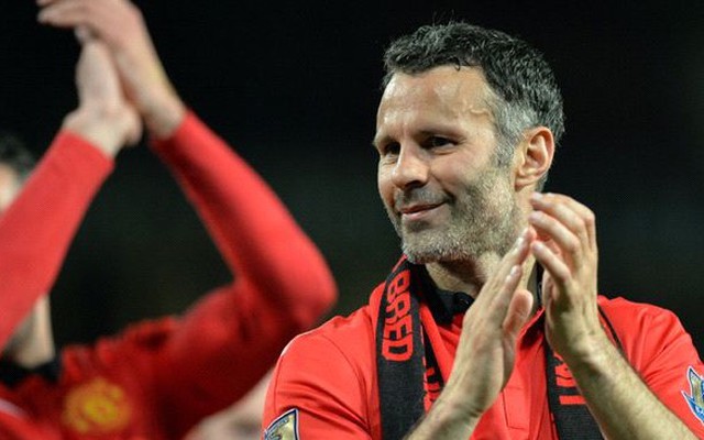 Messi phát điên vì tin đồn; Giggs lại tham công tiếc việc