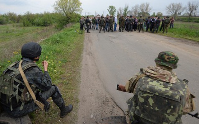 Chỉ huy tự vệ Slavyansk: Quân chính phủ Ukraine đã thảm bại