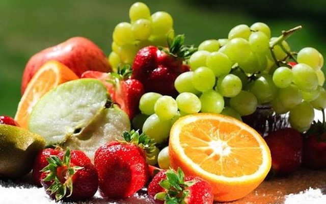 Mẹo hữu dụng giúp rửa trôi tối đa hóa chất trong hoa quả