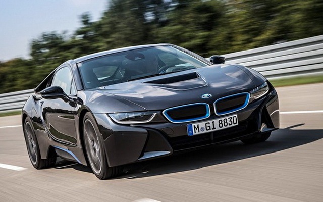 BMW i8: Có tiền chưa chắc đã mua được