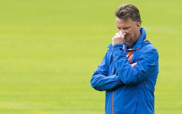 Sốc: Van Gaal bị tố đóng… 5 phim "cấp 3"