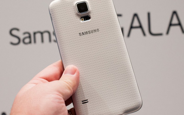 Tự thấy "thua kém", Samsung giấu nhẹm kỷ lục bán S5