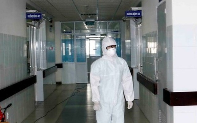 Bệnh nhân trở về từ Guinea âm tính với Ebola