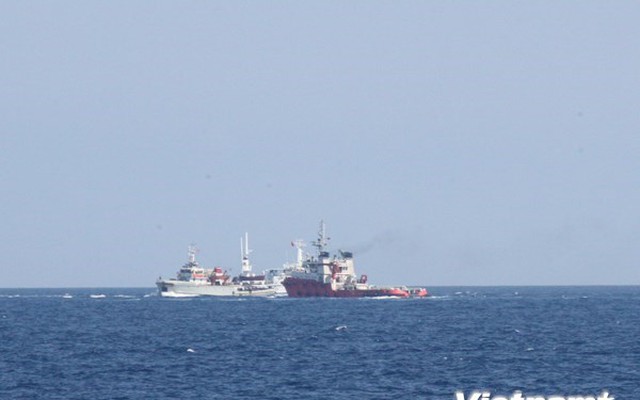 Tàu Trung Quốc gắn "quả lê" để tăng độ đâm húc