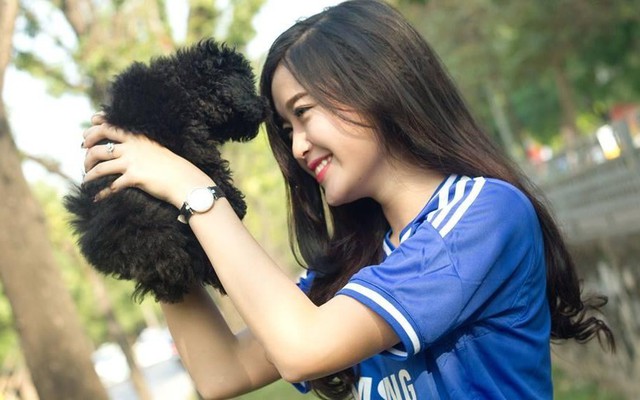 "Hot girl" Huyền My dự đoán Chelsea đại thắng Man United 3-0