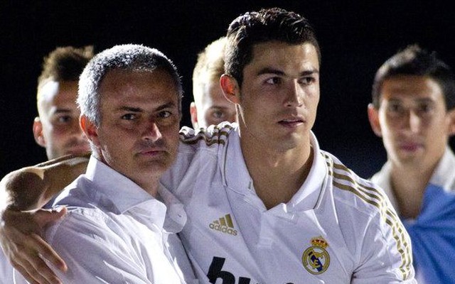 Bản tin sáng 19/9: Mourinho lại buông lời "thù vặt" Cris Ronaldo