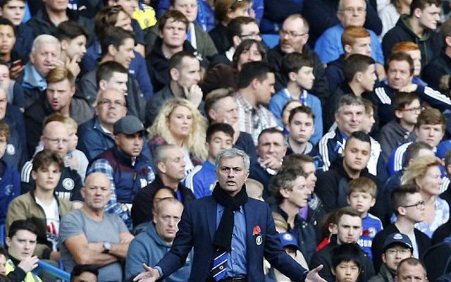 John Terry ra mặt, dàn xếp scandal của HLV Mourinho