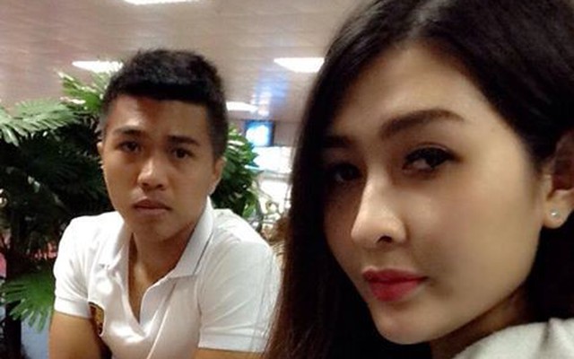 Cựu tuyển thủ U21 Việt Nam đưa vợ xinh như mộng về quê ăn Tết