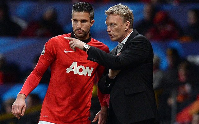 Van Persie sắp "bán xới" vì nhõng nhẽo với David Moyes