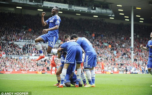 Liverpool 0-2 Chelsea: Quái kiệt Jose Mourinho