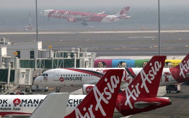 Máy bay AirAsia mất tích thực chất của hàng không nước nào?