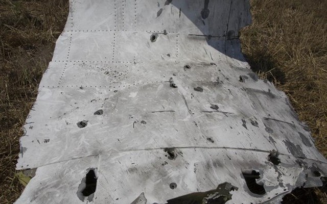 Những hình ảnh chứng minh MH17 đã bị bắn bằng tên lửa