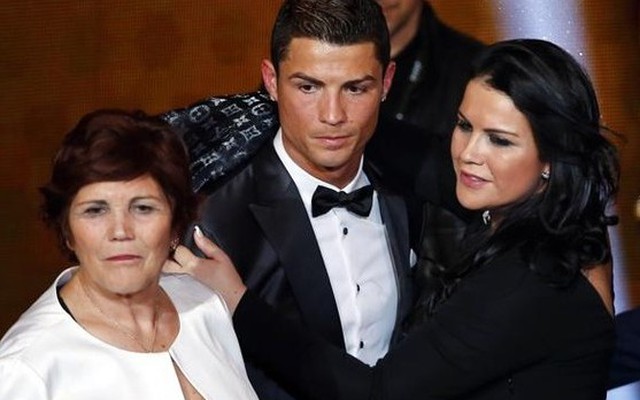 Cris Ronaldo từng bị mẹ đẻ nhiều lần cố ý "giết" hại