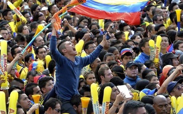 Hàng chục CĐV Colombia chết trong bạo loạn ở quê nhà