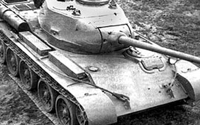 T-44 - Chiếc xe tăng sinh “nhầm thời” của Liên Xô