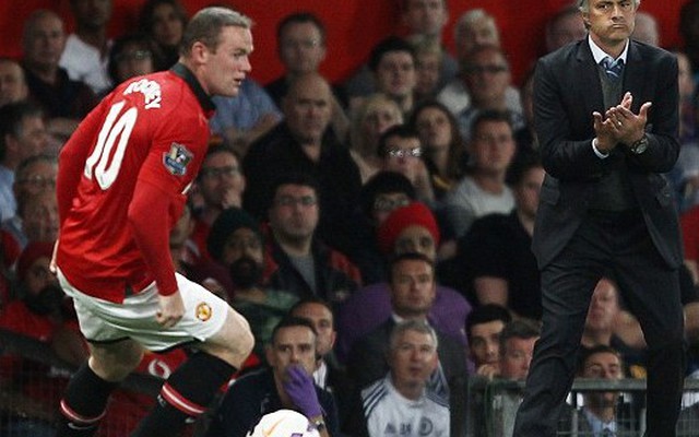 Chelsea tung đòn hiểm nhằm cướp Rooney của Man United