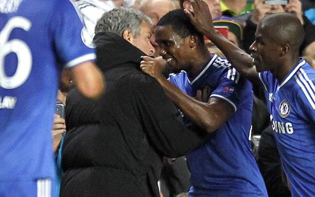 Mourinho tham vọng giữ chân Báo đen Eto'o