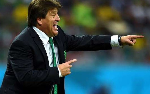 Trọng tài và FIFA đã loại Mexico