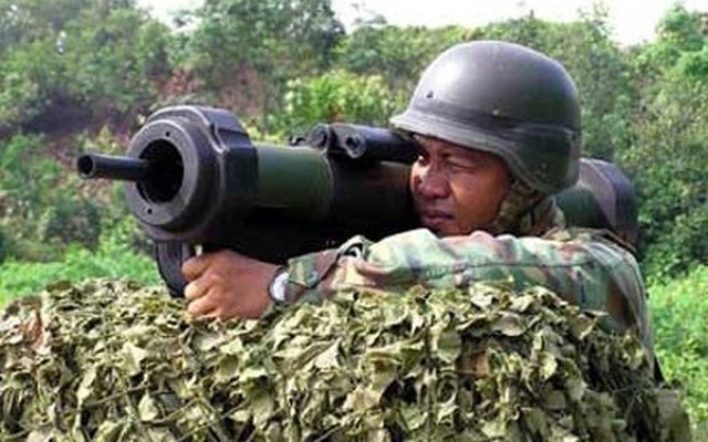 Uy lực súng phóng lựu MATADOR của Hải quân đánh bộ Việt Nam