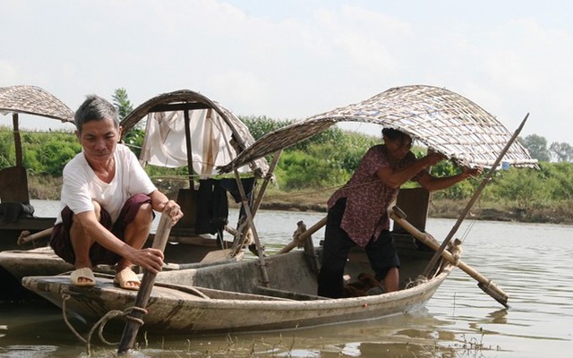 Người vớt hàng trăm xác chết trôi trên sông Đáy