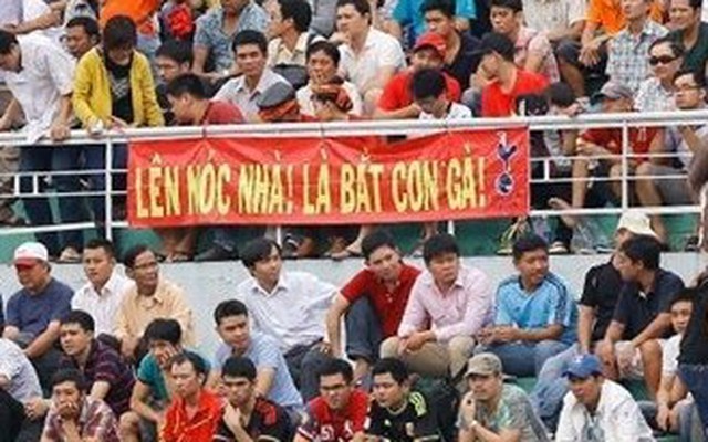 Ảnh chế U19 Việt Nam: Lên nóc nhà là bắt con gà!