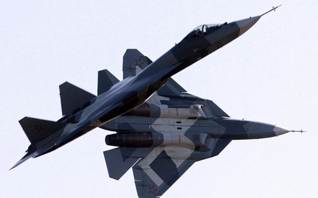 Ngắm dàn máy bay chiến đấu hùng hậu của Không quân Nga