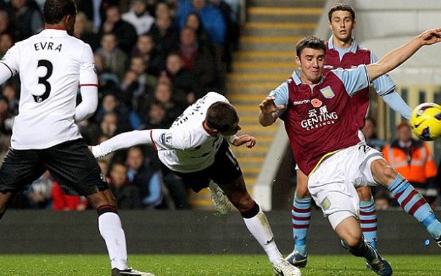 Man United vs Aston Villa: Chuyện hài ở Old Trafford