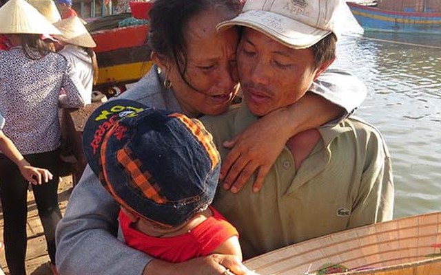 13 ngư dân bị Trung Quốc bắt giữ đã vào bờ an toàn