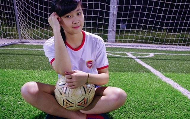 Fan nữ khóc vì U19 Việt Nam: Không còn rơi lệ khi thua!