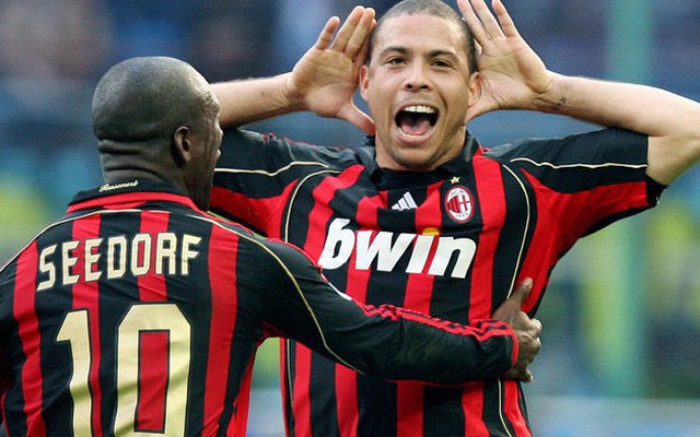 Bí mật gây sốc: Seedorf ngủ với vợ Ronaldo “béo” suốt 2 năm