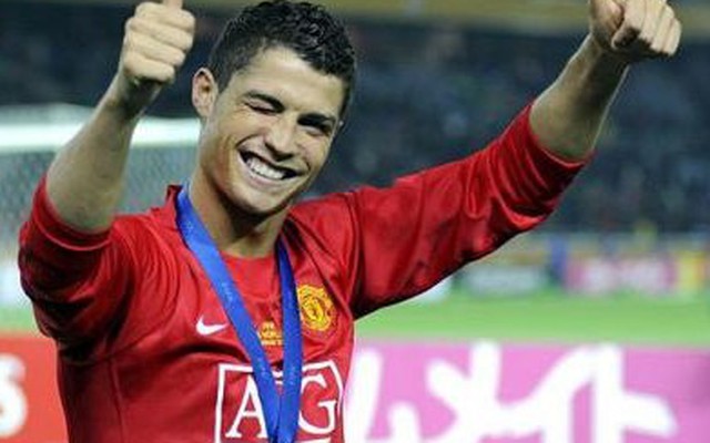 BẢN TIN SÁNG 3/10: Ronaldo làm fan Man United vừa sướng vừa đau