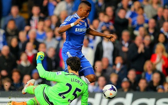 Eto'o ăn mừng “chọc đểu” Mourinho: Màn khích tướng đại tài