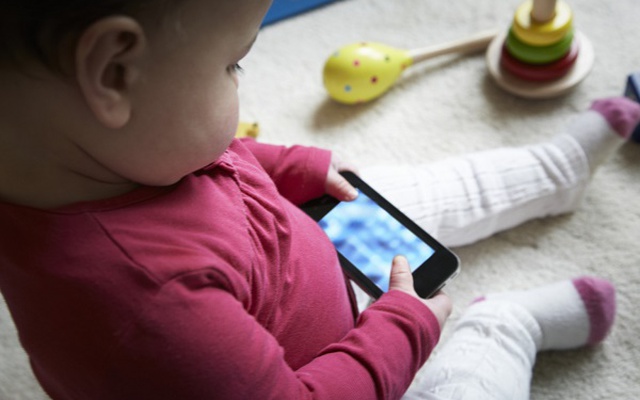 Sóng Wi-Fi có gây hại cho trẻ sơ sinh?