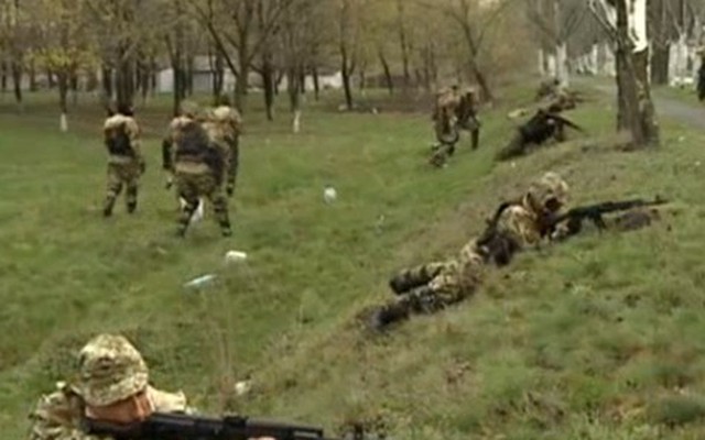 Máu đã đổ ở Đông Ukraine, một sỹ quan an ninh thiệt mạng