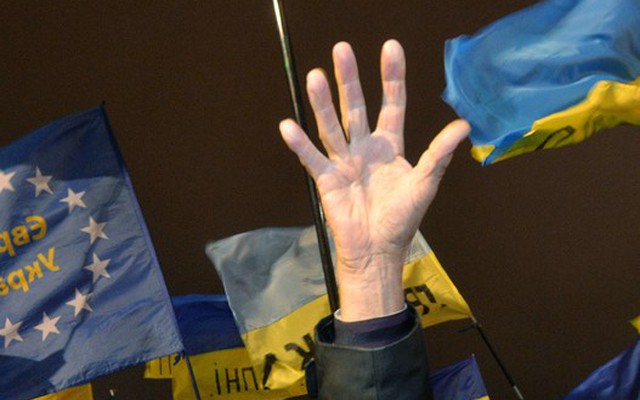 EU họp khẩn: Nga phải rút khỏi Ukraine, nếu không sẽ gánh hậu quả