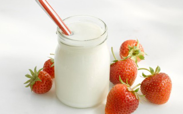 Những thực phẩm kết hợp với sữa chua có thể gây bệnh nghiêm trọng