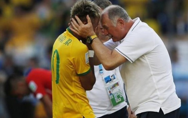 HLV Scolari: “Đừng ai nói trọng tài đứng về phía Brazil”