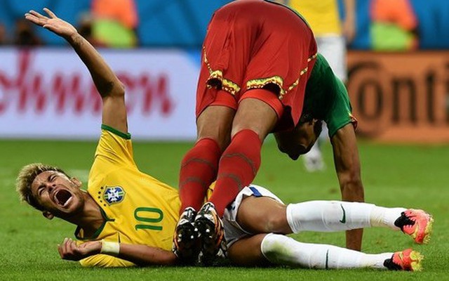 Neymar và đồng đội giỏi… ăn vạ nhất World Cup 2014