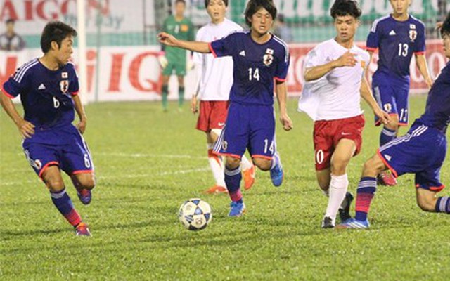 Cầu thủ U19 Việt Nam nghẹn ngào sau trận thảm bại