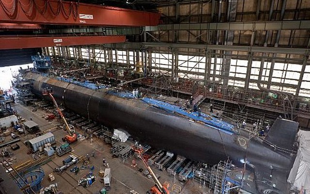 [Ảnh+Video] Mỹ đặt ky tàu ngầm trị giá 2,7 tỷ USD