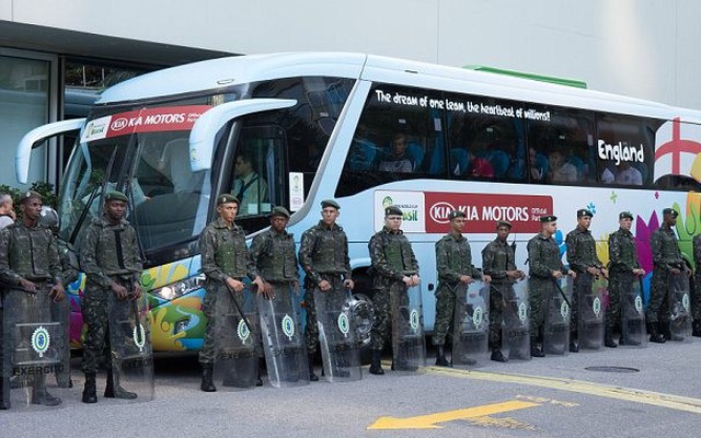 Bình luận: Thế giới chưa sẵn sàng, Brazil cũng chưa sẵn sàng