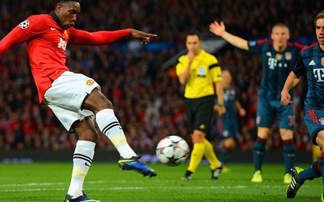 Cận cảnh bàn thắng bị từ chối của Welbeck