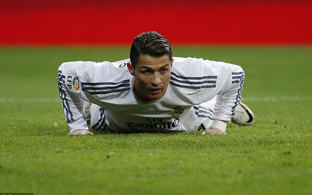 Ronaldo bỗng vô duyên, Real thắng nhạt 1-0 Espanyol