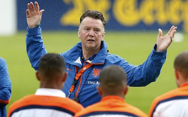 Lộ đội hình Man United của Van Gaal